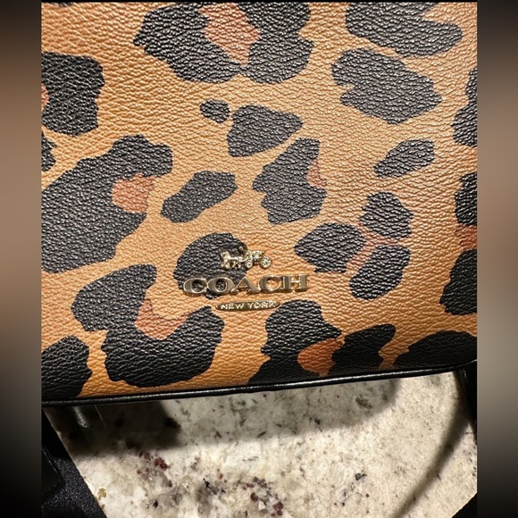 Coach Jes Crossbody 20 With Leopard Print - Picture 3 of 7